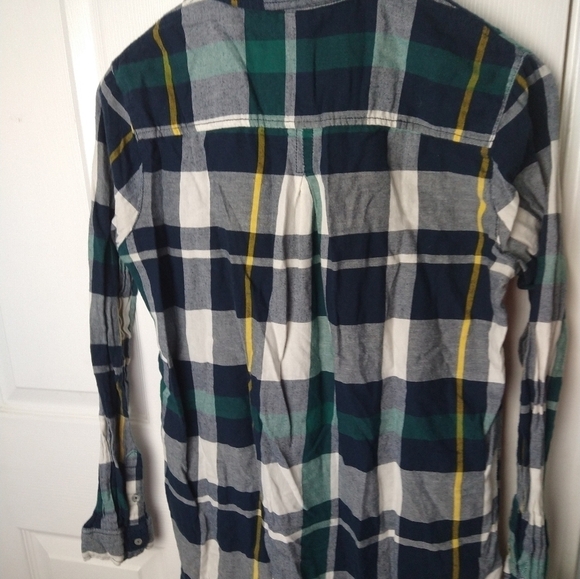 $ H&M green blue yellow white plaid button up collared shirt. Size 4 - Picture 8 of 8